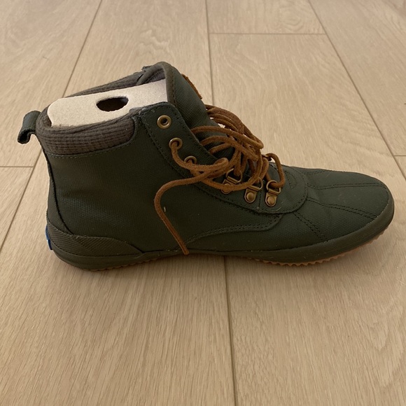 Keds, Green Flats, Size 9 - Picture 3 of 7